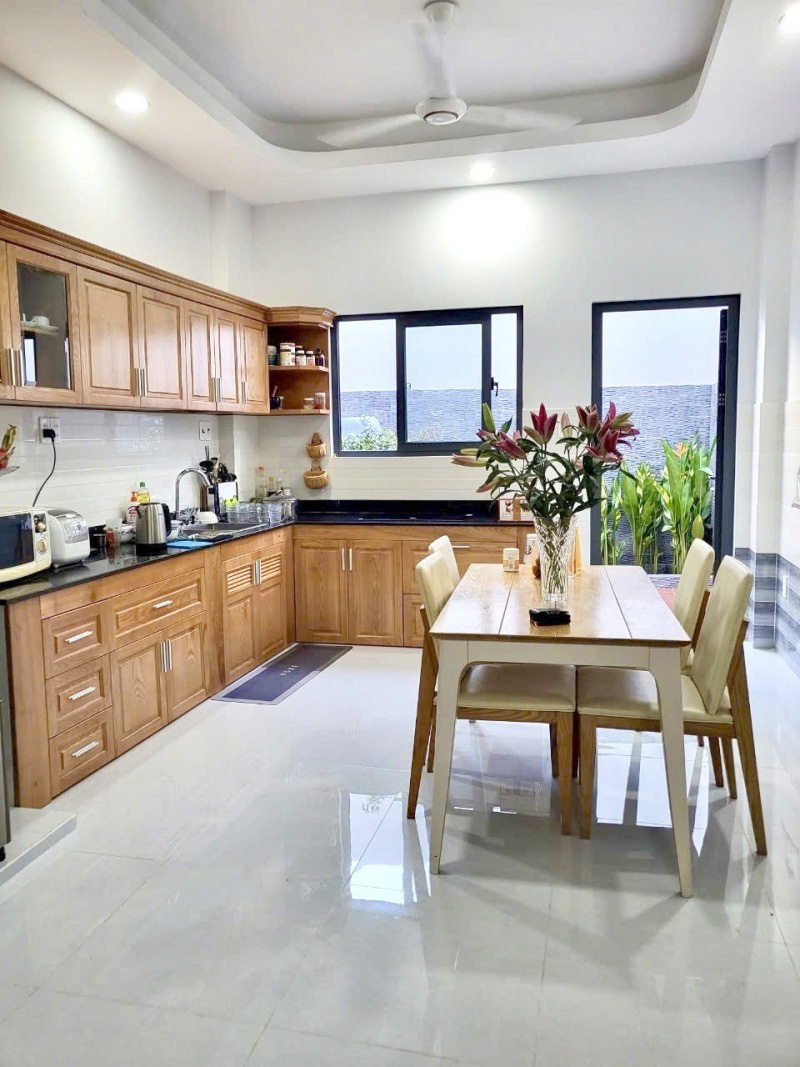 Bán nhà 3 tầng mới – Linh Chiểu Thủ Đức – 62m² – hẻm xe hơi – giá chỉ 8.2 tỷ - gần ĐH Quốc Gia - Ảnh 2